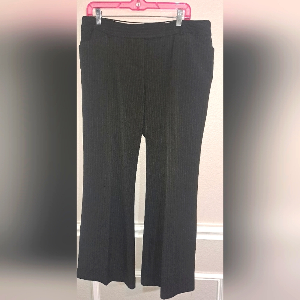 George London Fit Striped Pant || Size 14P || Gray